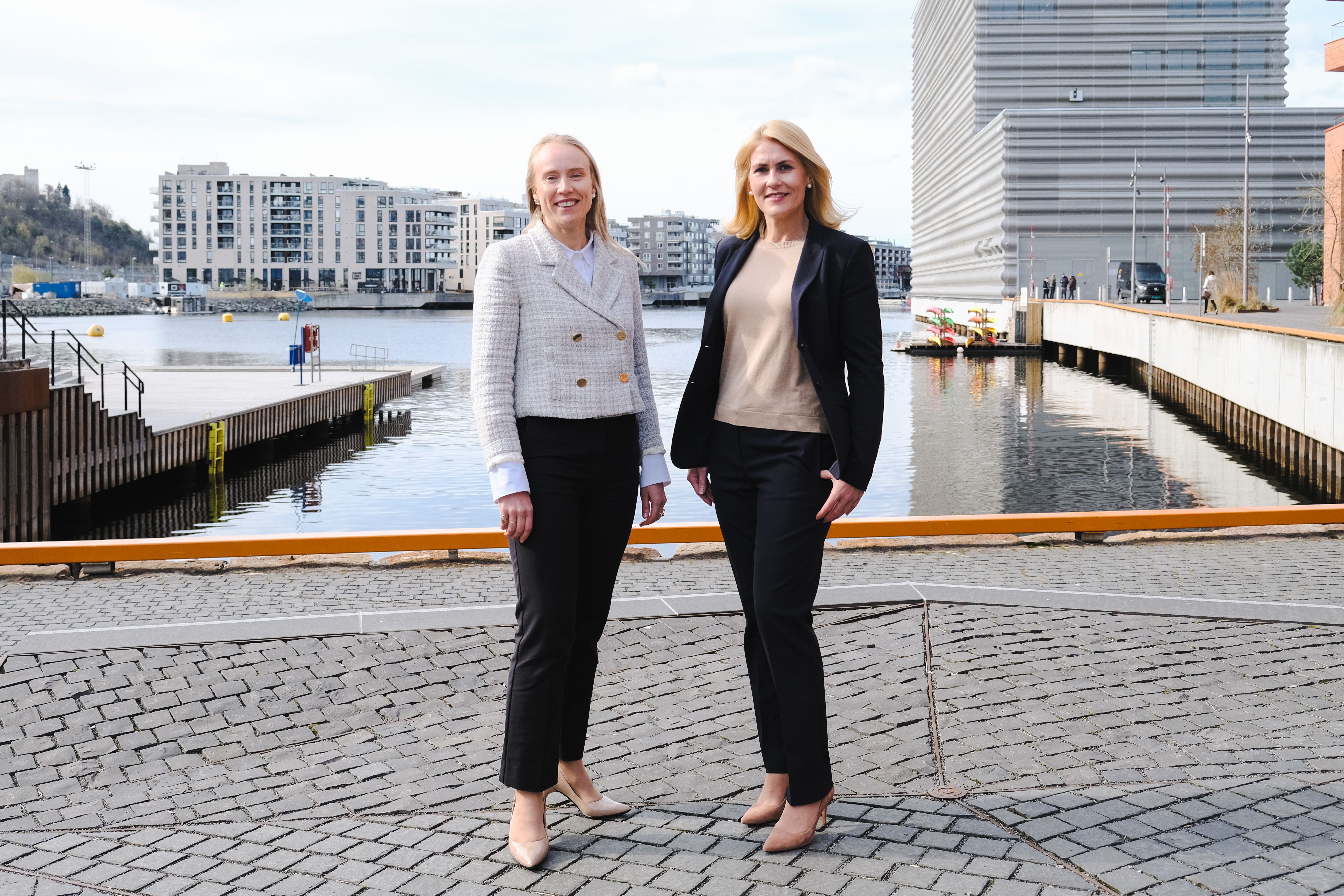 Runa Haug Khoury, CEO of AION and Kristine Dahl Steidel, General Manager of Microsoft Norway